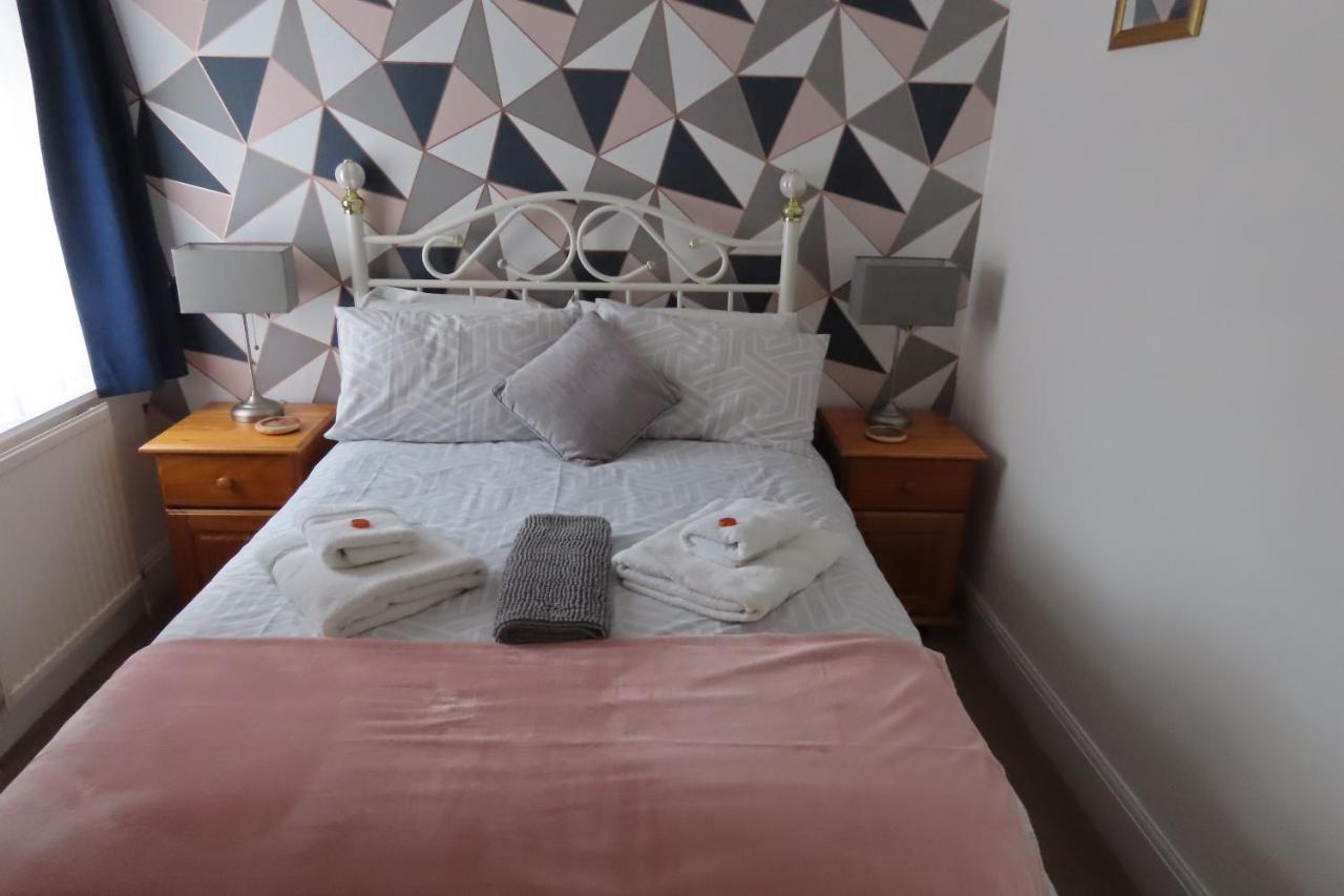 Lysander Hotel Скарборо Экстерьер фото