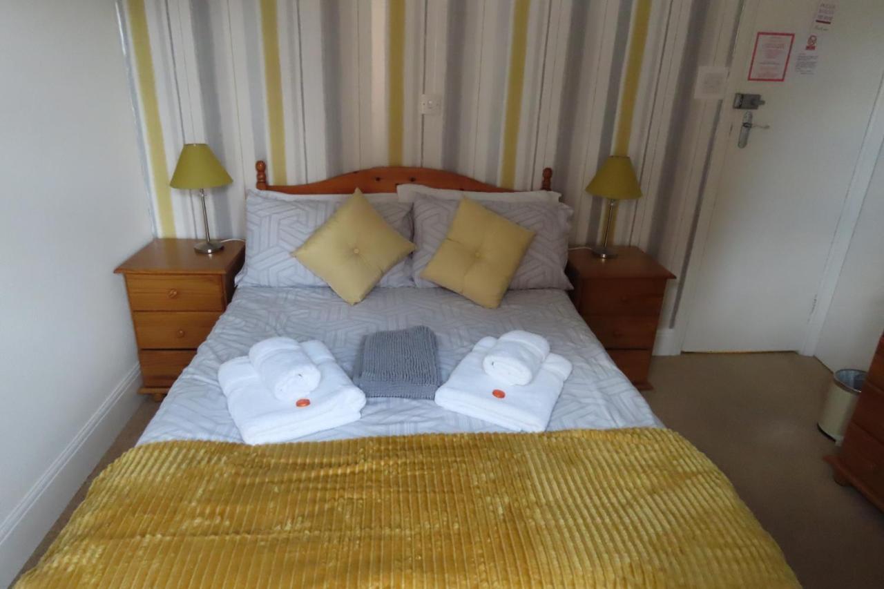 Lysander Hotel Скарборо Экстерьер фото
