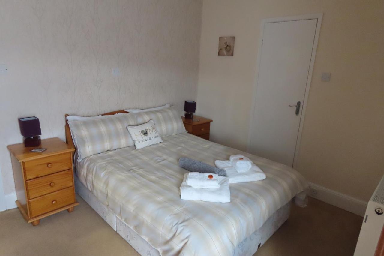 Lysander Hotel Скарборо Экстерьер фото