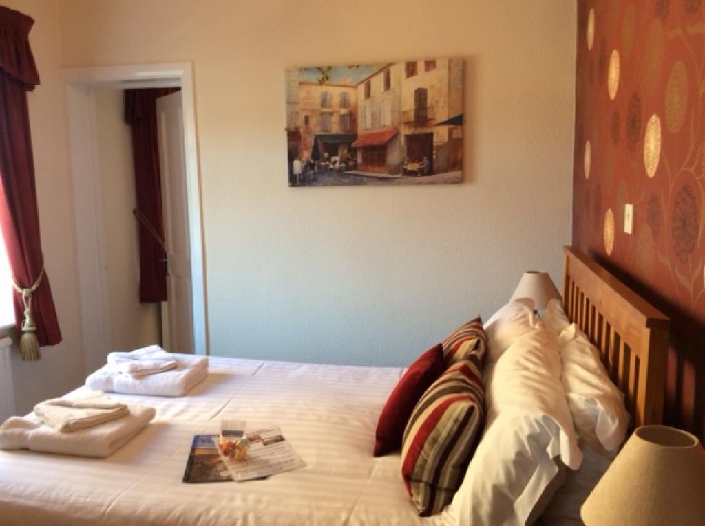 Lysander Hotel Скарборо Экстерьер фото